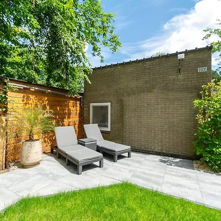 Casa vacanze In Sint Maartenszee Near The