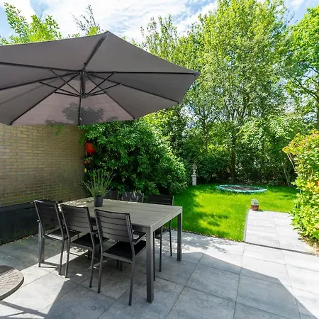 Сasa de vacaciones In Sint Maartenszee Near The *